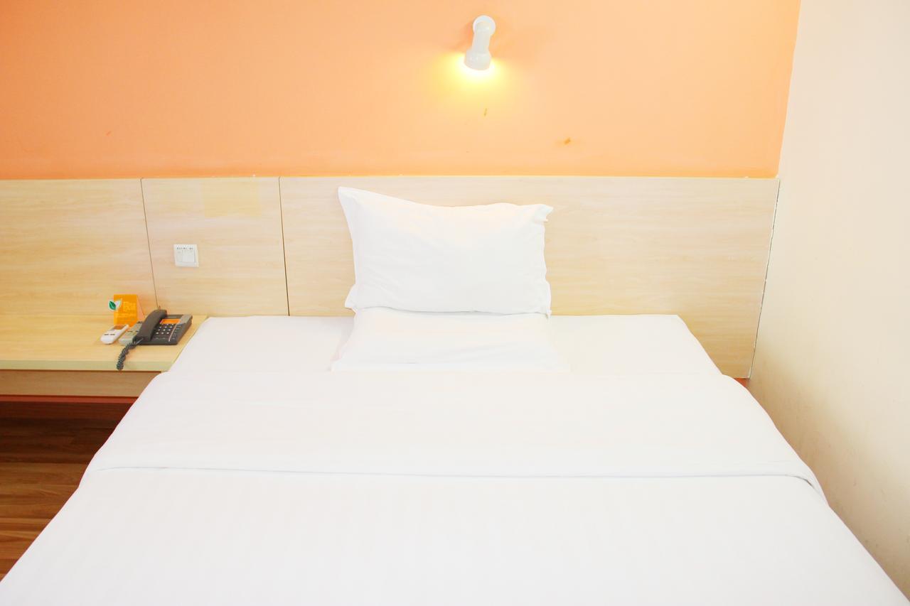 7Days Inn Shanghai Yichuan Road Eksteriør billede